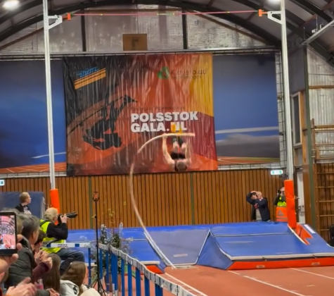 Menno Vloon wint het Internationaal Polsstokgala in Zoetermeer   Video Levy Staal